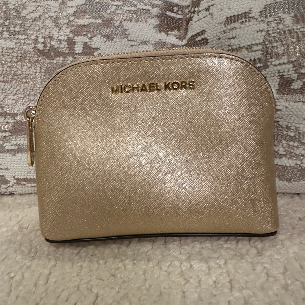 Michael Kors pouch